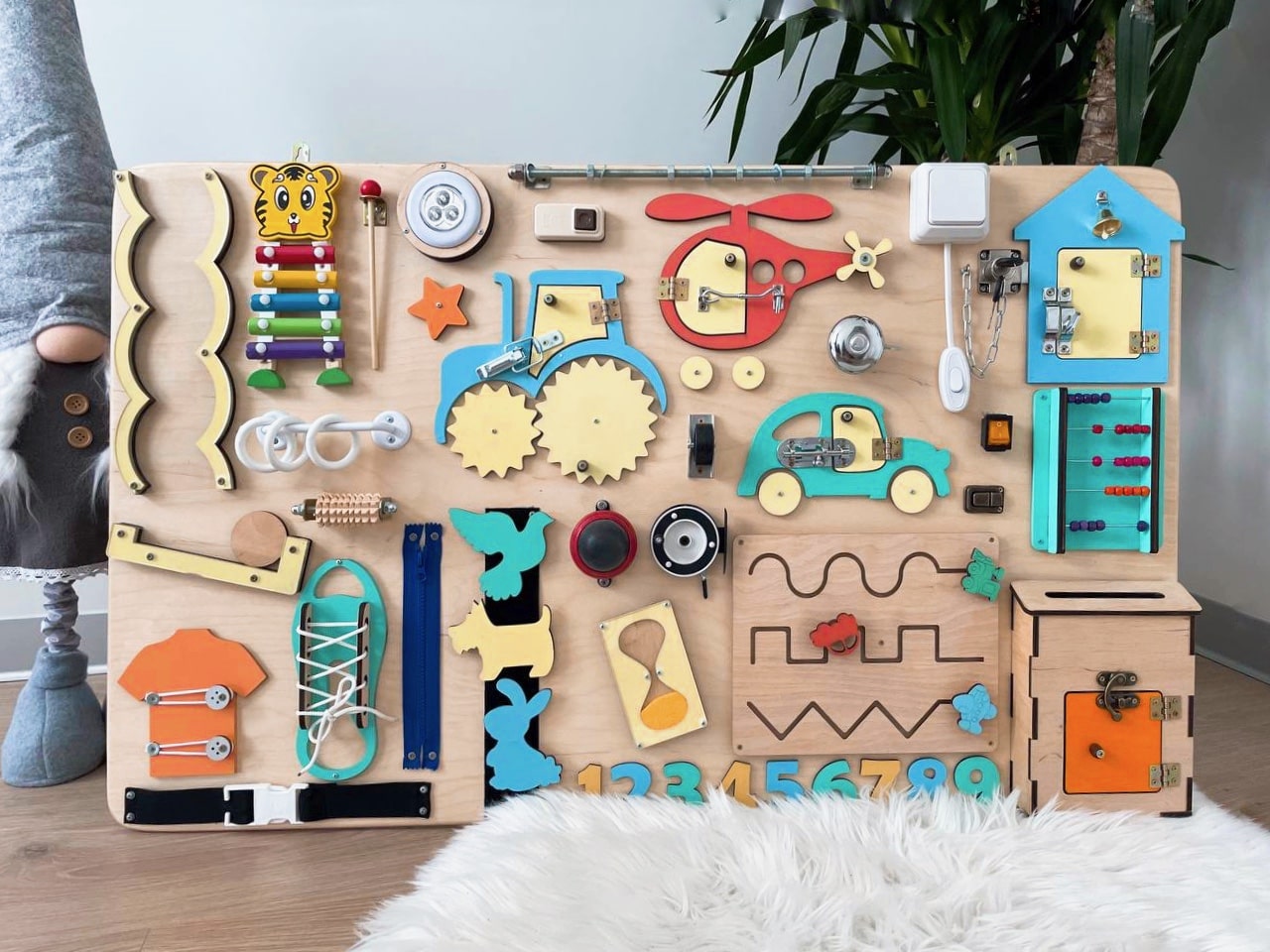 XL ā Montessori Masterpiece