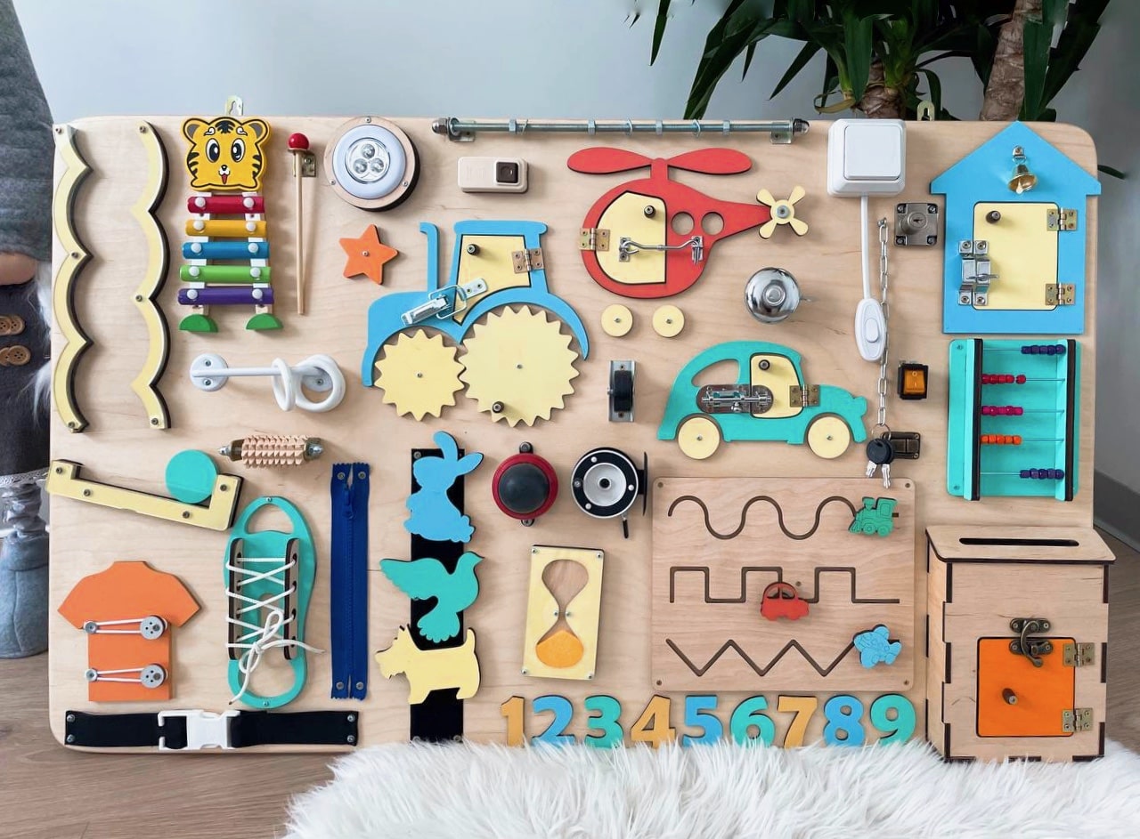 XL ā Montessori Masterpiece
